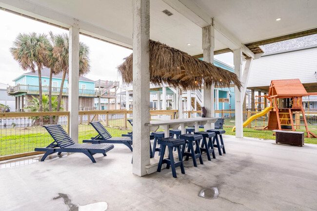 Building Photo - 927 Palm Ridge Dr