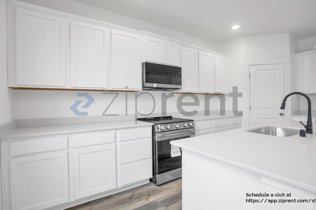 Building Photo - 4636 Sami Jo Dr