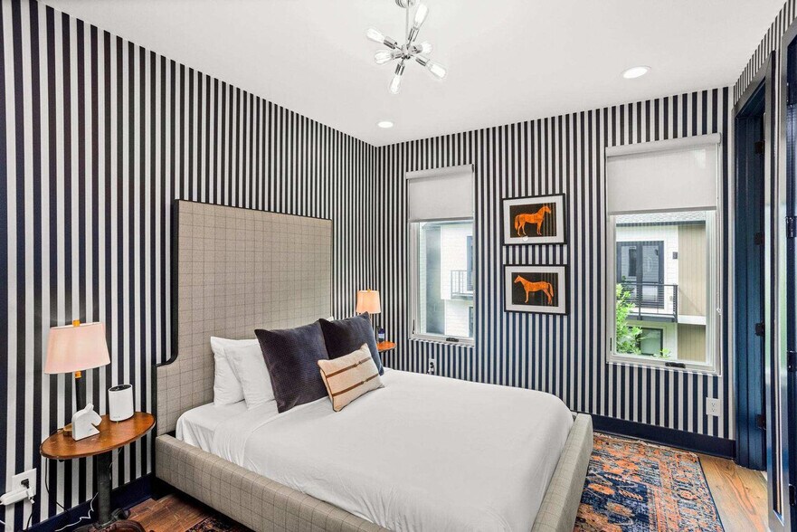 Building Photo - 776 E Argyle Ave