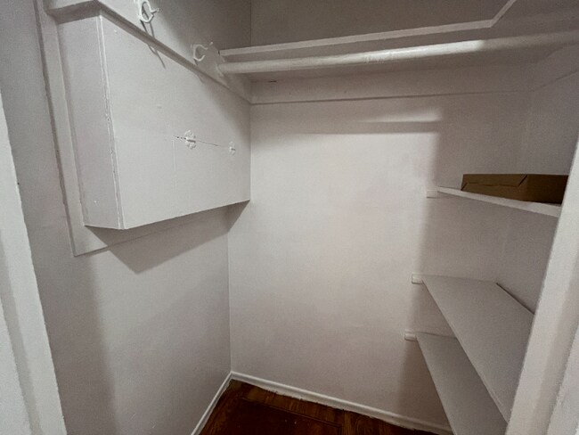 Building Photo - 3215 Taraval St