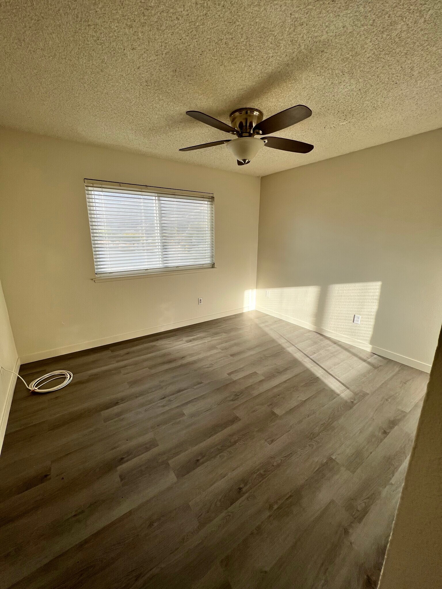 Building Photo - 72615 Edgehill Dr