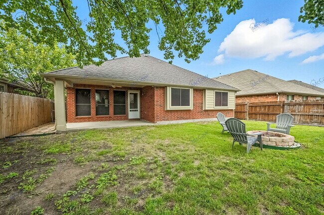 Building Photo - 2217 Kingsdale Ct