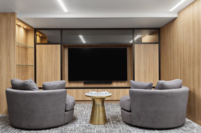 Interior Photo - 4705 Center Boulevard