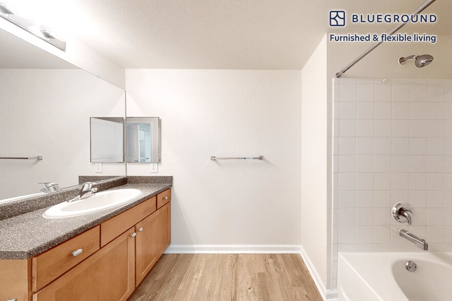 Building Photo - 1299 Corporate Dr