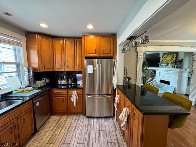 Building Photo - 226 Park St