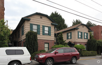 Building Photo - Summit Terrace