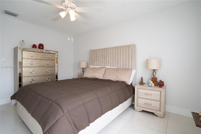 Building Photo - 1457 SW 136th Pl