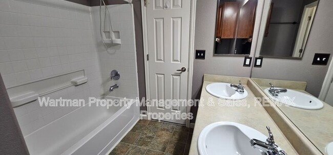 Building Photo - 7558 Soane Grove