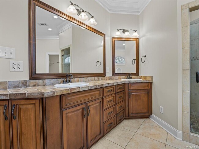 Building Photo - 3900 Turning Leaf Loop