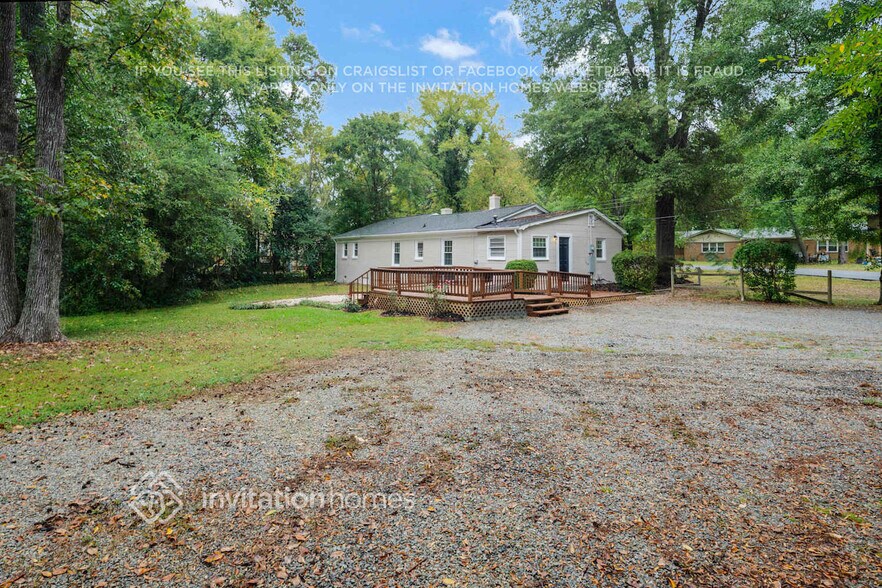 Building Photo - 7839 Chapman St