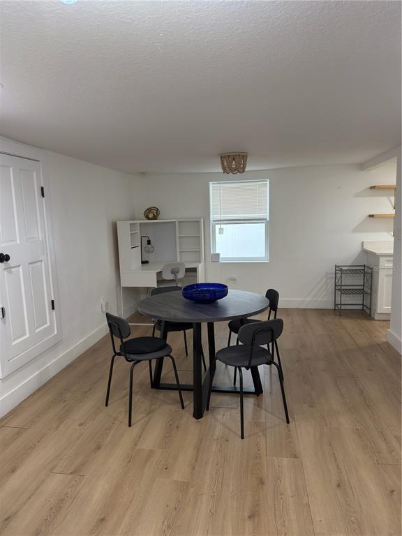 Building Photo - 2417 W Gray St