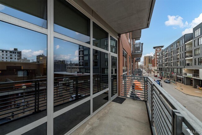 Building Photo - 9 N Euclid Ave