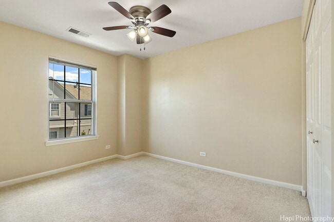 Building Photo - 719 Hanbury Dr