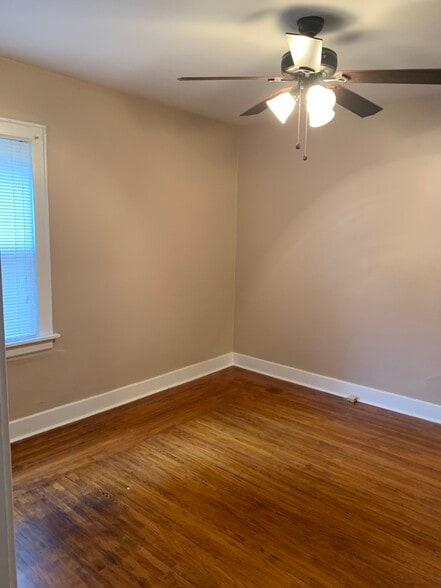 Building Photo - 3260 Berwyn Pl