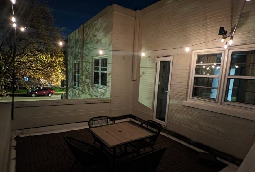 Building Photo - 1802 E Howard Ave