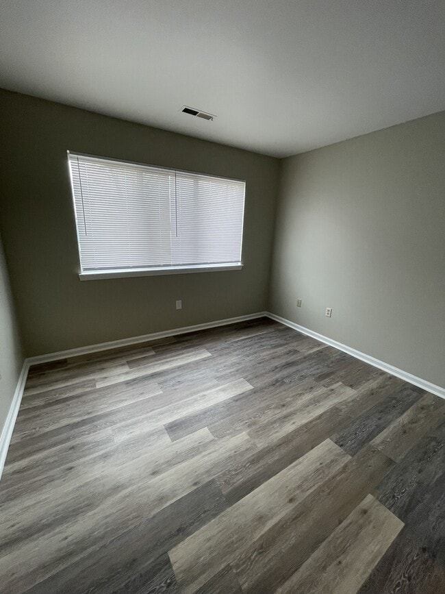 Building Photo - 1626 Glen Ave