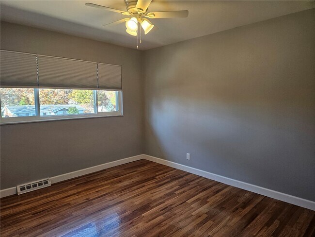 Building Photo - 4563 Tauneybrook Dr