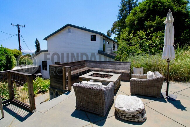 Building Photo - SHORT-TERM - Strawberry Retreat with Bay V...
