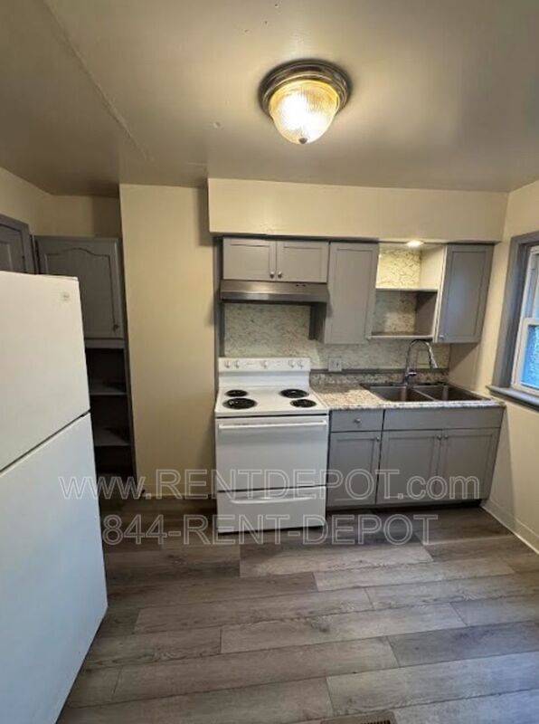 Building Photo - 1133 Bayard Park Dr
