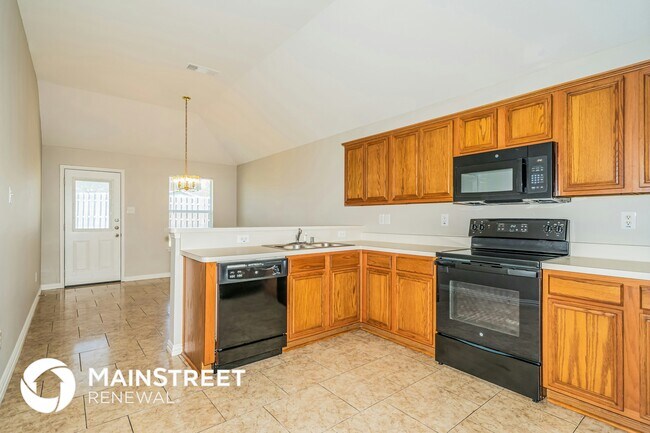 Building Photo - 8001 Marielle Cir