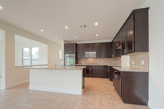 Building Photo - 4419 Matagorda Lakes Dr