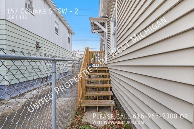 Building Photo - Available Now | 1 Bed 1 Bath Apartment | N...