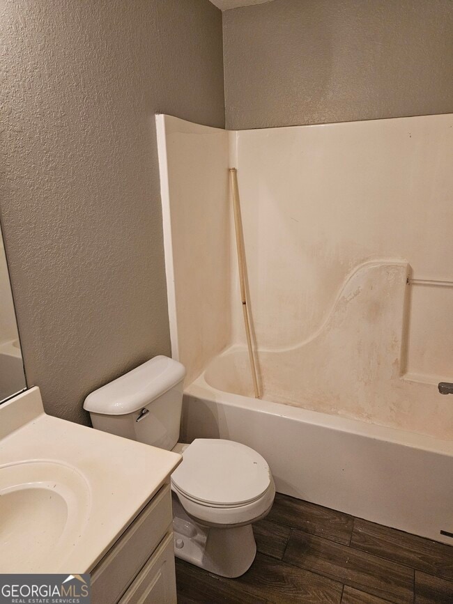 Building Photo - 180 Brookview Dr