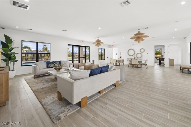 Primary Photo - 13000 Georges Cay Pl