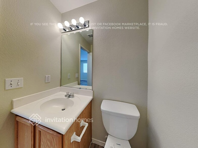 Building Photo - 9153 Starling Wing Pl