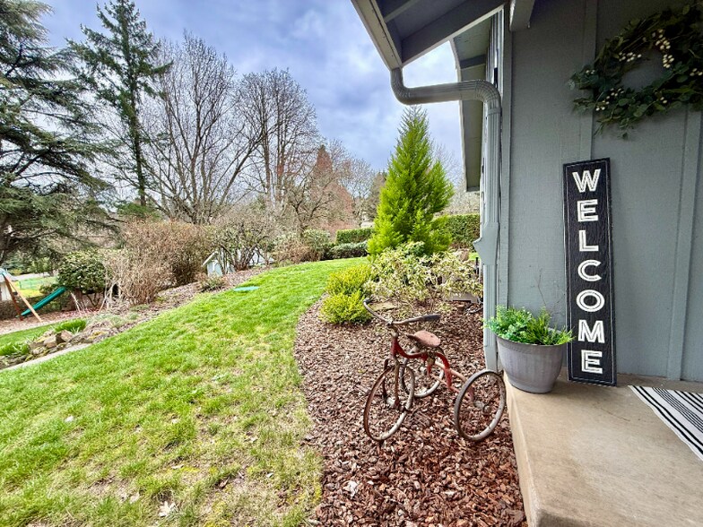 Building Photo - 14355 SW 114th Ave