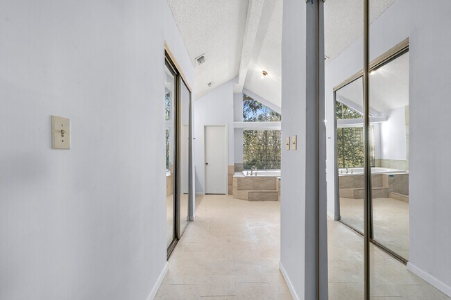 Building Photo - 4322 Palmer Plantation Dr