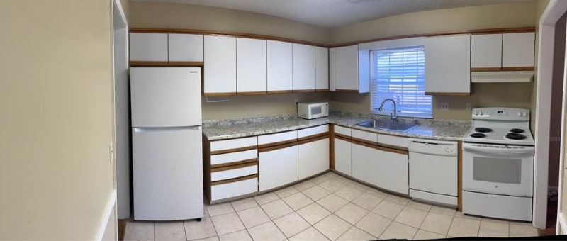 Building Photo - 1801 Heritage Rd