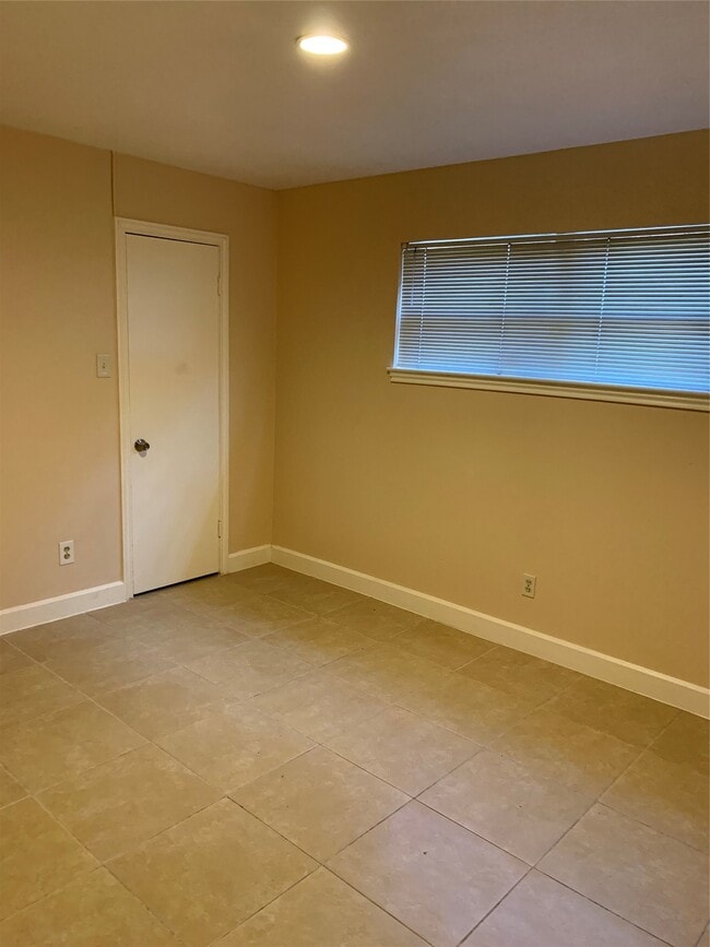 Building Photo - 5736 W Airport Blvd