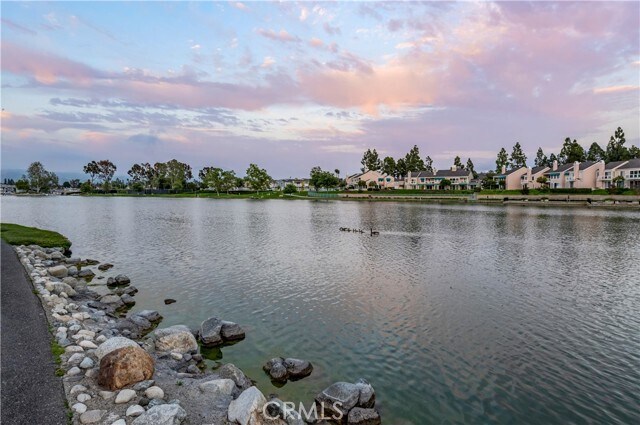 Building Photo - 16 Brookmont