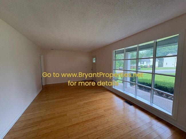 Building Photo - Single Family