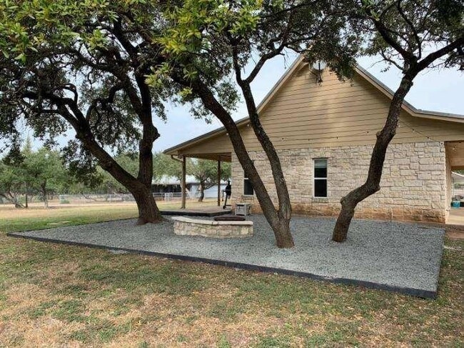 Building Photo - 2551 Spring Valley Dr