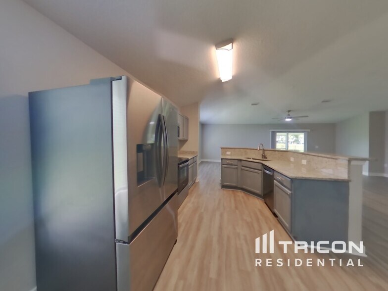 Building Photo - 76564 Longleaf Loop