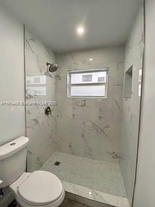 Building Photo - 2441 SW 124th Ave