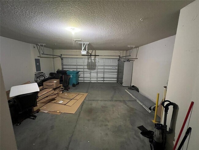 Building Photo - 10742 Sunset Ridge Ln