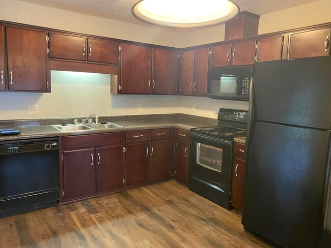 Building Photo - 1229 Langston Ln