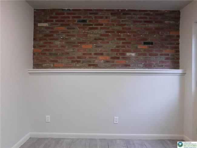 Building Photo - 536 Hayes St