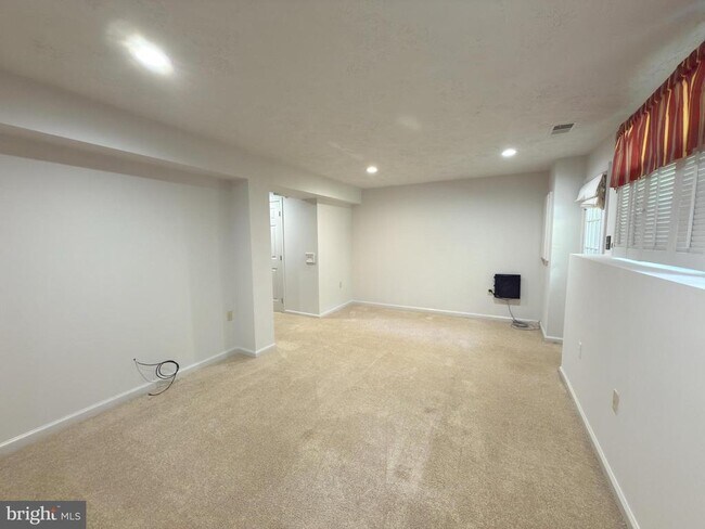 Building Photo - 5519 Inverness Woods Ct