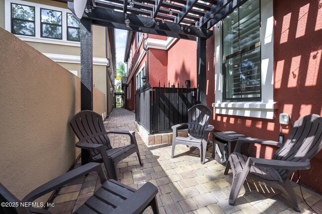 Building Photo - 8849 Pallazzo Terrace