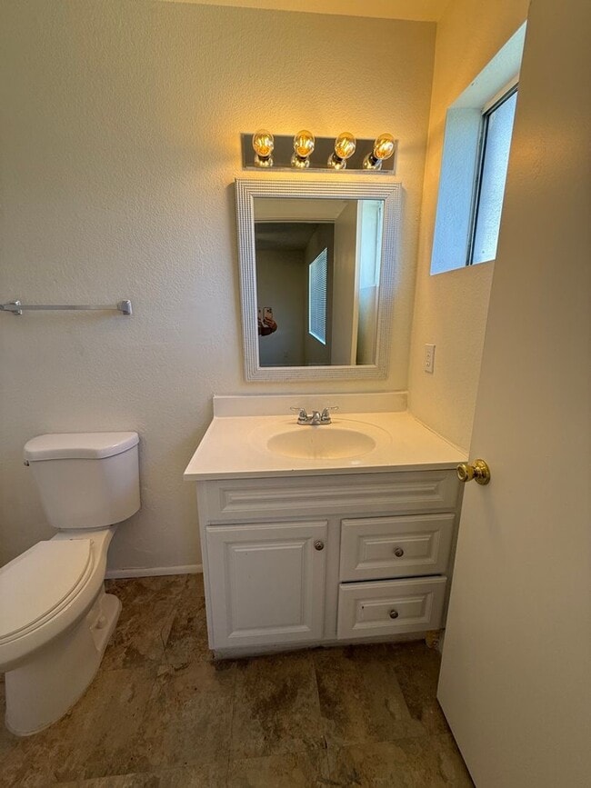 Building Photo - REMODELED 3 Bed/2Bath single family home with HUGE yard