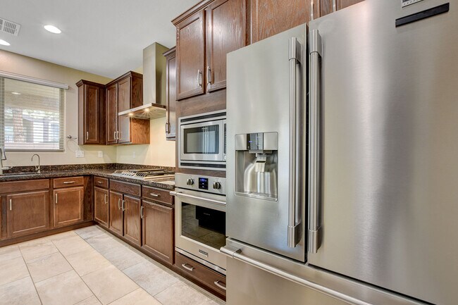Building Photo - 2919 Caxton Grove Dr