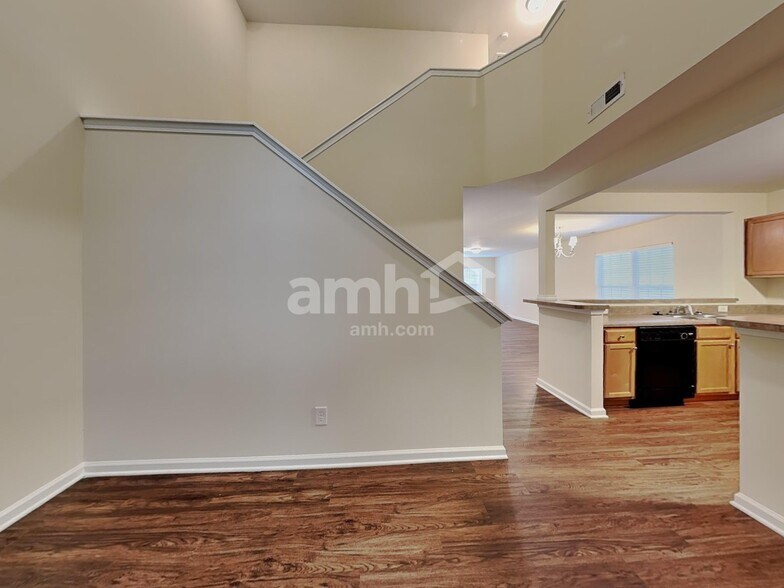 Building Photo - 7009 San Juan Hill Ct