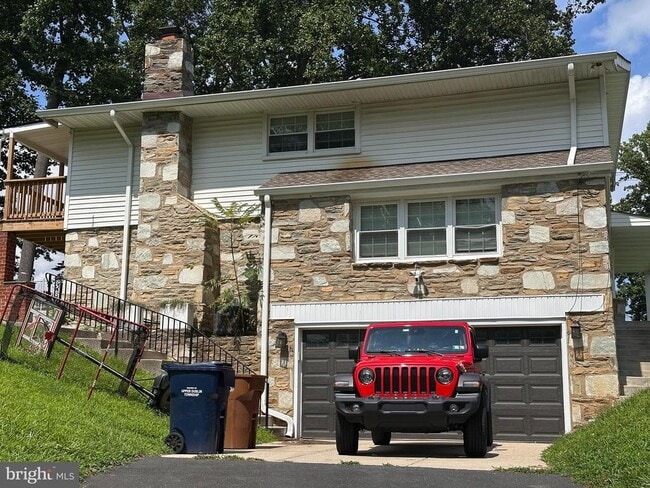 Building Photo - 536 Cardinal Dr