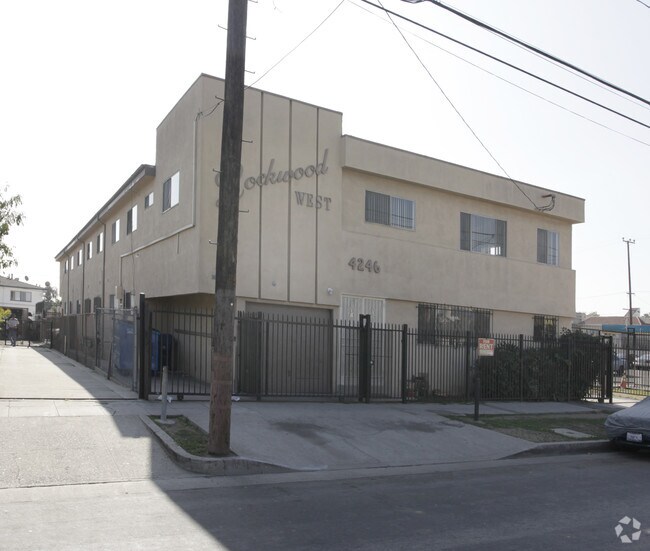 Building Photo - 4246 Lockwood Ave