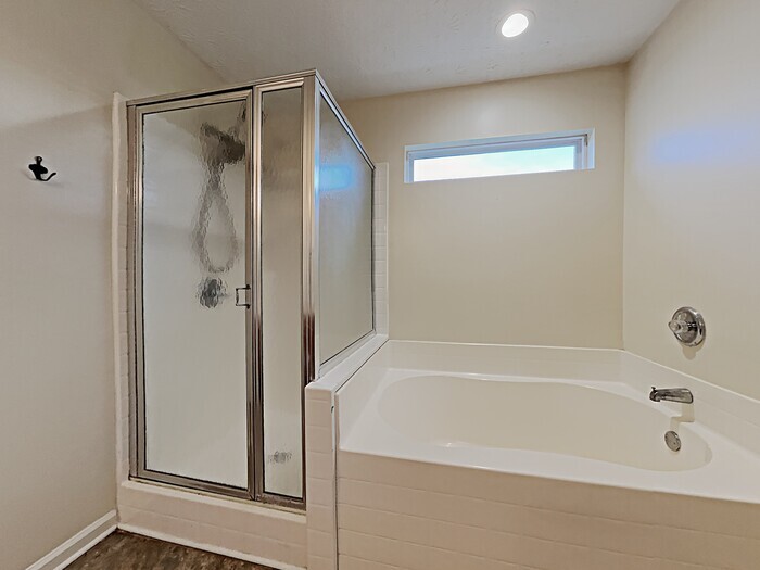 Building Photo - 6578 Largo Ln