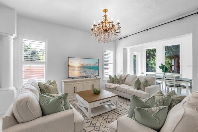 Building Photo - 5405 46th Ct W